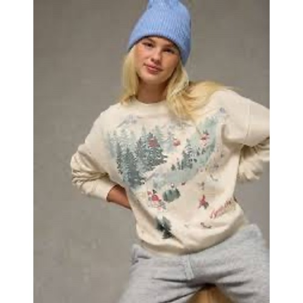 American Eagle Womens Apres Ski Graphic Sweatshirt Cream Medium Mountain Winter